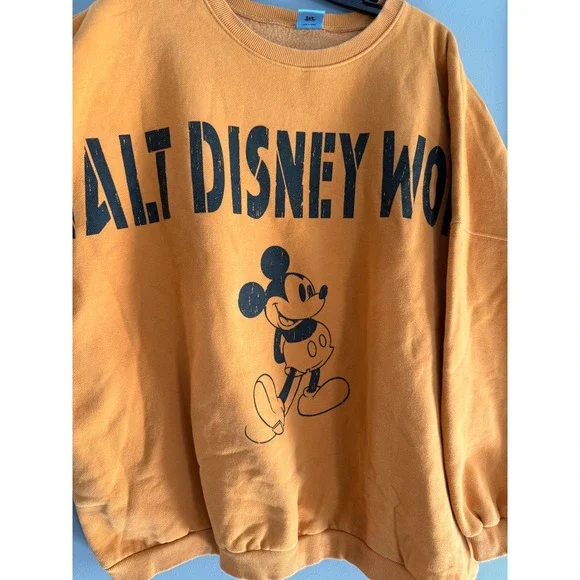 Walt Disney World Vintage Style Oversized Yellow Mickey Mouse Graphic Sweatshirt - Picture 2 of 5